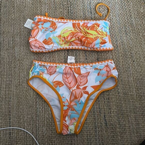 Tropical Leaf Print Shell-Stitched Bandeau & Hipster Bikini - Picture 3 of 3